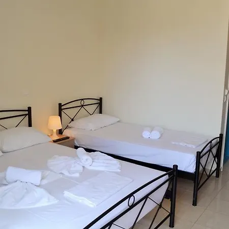 Sunflower Πανσιόν Χειμάρρα