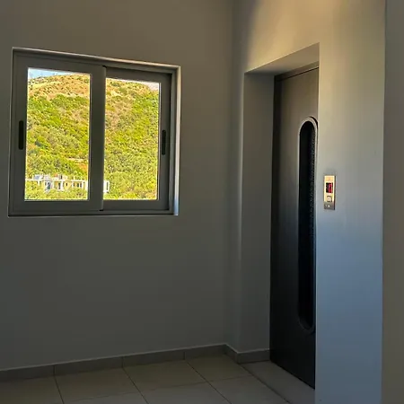 Sunflower 3* Himarë