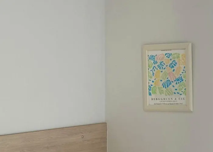 Sunflower בית הארחה