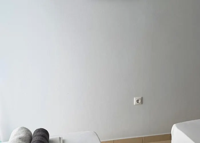 בית הארחה Sunflower 3*