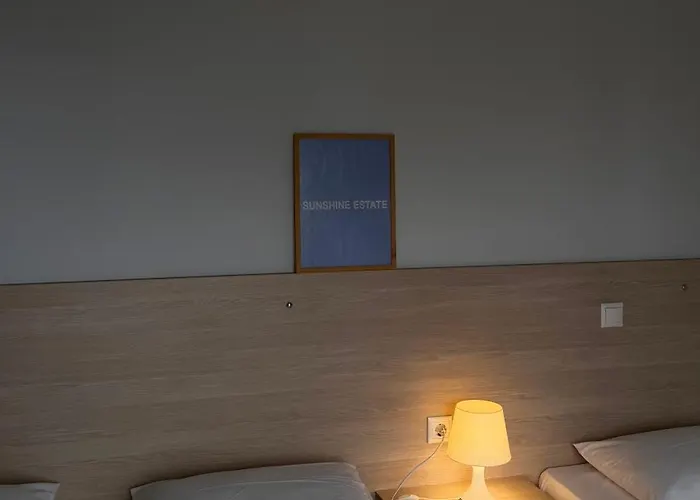 בית הארחה Sunflower הימארה